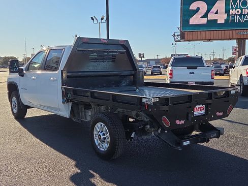 Used 2024 Chevrolet Silverado 2500 LT w/ Convenience Package image 3