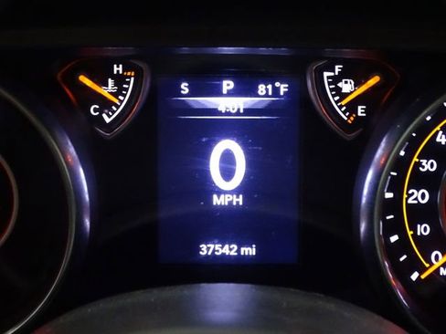 Used 2022 Jeep Wrangler Sport S image 36