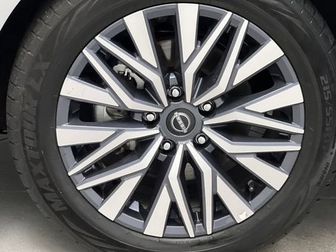 Used 2025 Nissan Altima 2.5 SV FWD image 66