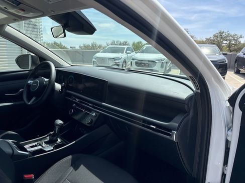 Used 2025 Hyundai Tucson SEL image 15