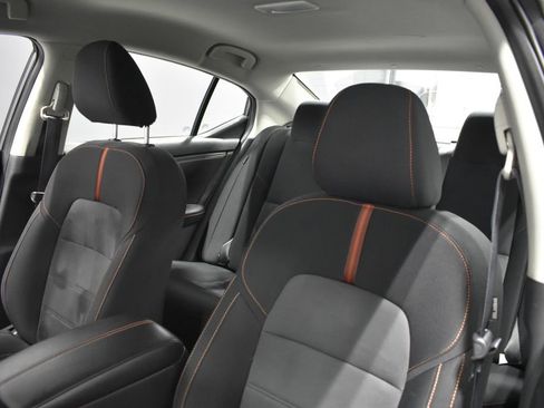 Used 2023 Nissan Sentra SR w/ Electronics Package FWD image 16