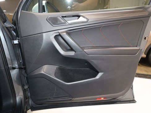 Used 2024 Volkswagen Tiguan Wolfsburg Edition image 17