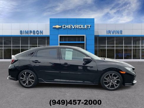 Used 2018 Honda Civic Sport Touring image 9