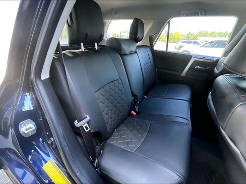 Used 2024 Toyota 4Runner SR5 AWD/4WD image 21