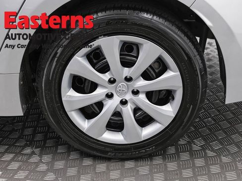 Used 2024 Toyota Corolla LE FWD image 32