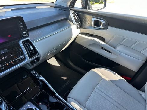 Used 2023 Kia Sorento SX Prestige w/ Panoramic Sunroof Package AWD/4WD image 30