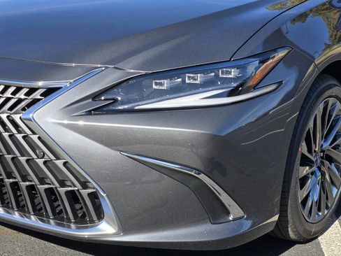 New 2025 Lexus ES 350 Ultra Luxury w/ Accessory Package (Z1) image 6