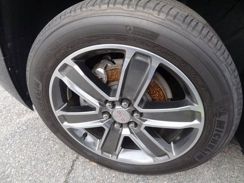 Used 2019 GMC Acadia Denali w/ Technology Package image 12