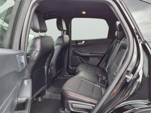 Used 2023 Ford Escape ST-Line Select AWD/4WD image 11