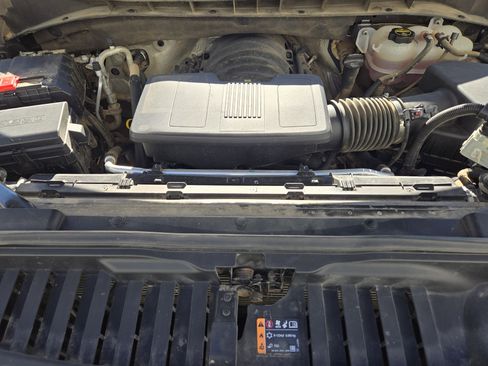 Used 2024 Chevrolet Silverado 1500 ZR2 w/ Technology Package image 33