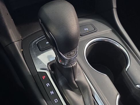 Used 2024 Chevrolet Equinox LT AWD/4WD image 23