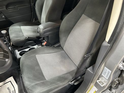 Used 2016 Jeep Patriot Sport image 20