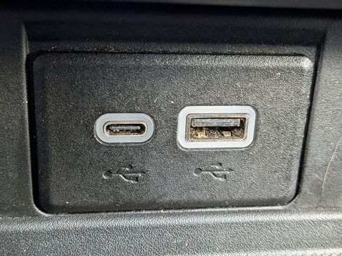 Used 2024 Chevrolet Tahoe Premier image 24