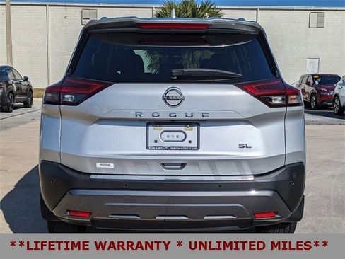 Used 2023 Nissan Rogue SL w/ SL Premium Package image 7