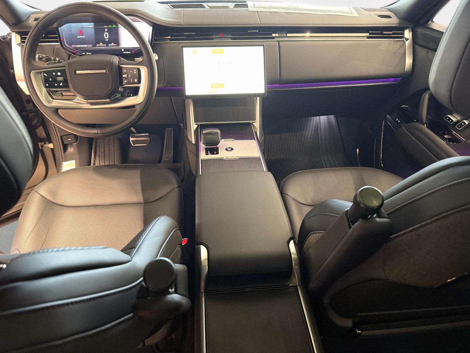New 2026 Land Rover Range Rover SV AWD/4WD image 19