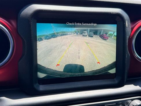 Used 2021 Jeep Wrangler Unlimited Rubicon w/ Dual Top Group AWD/4WD image 24
