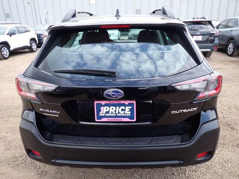 Used 2024 Subaru Outback AWD/4WD image 3