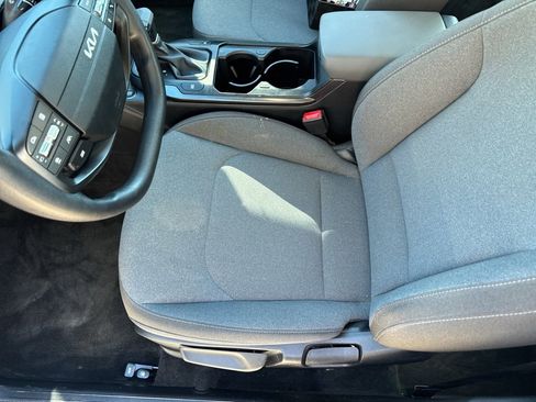 Used 2025 Kia K4 LXS image 14