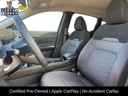 Certified 2025 Nissan Kicks SV image 9