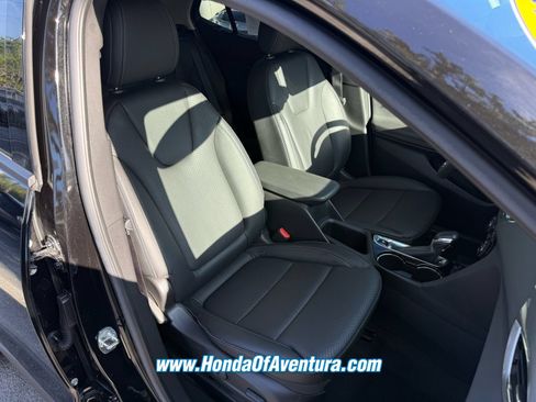 Used 2023 Buick Encore GX Essence w/ Experience Buick Package FWD image 7