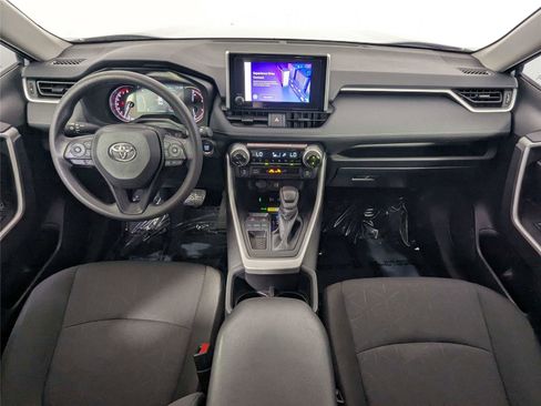 Used 2025 Toyota RAV4 XLE FWD image 36