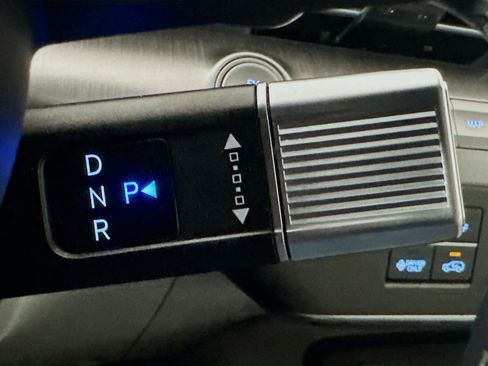 Used 2024 Hyundai Kona SEL image 25