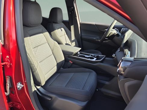 New 2026 Chevrolet Equinox LT AWD/4WD image 24