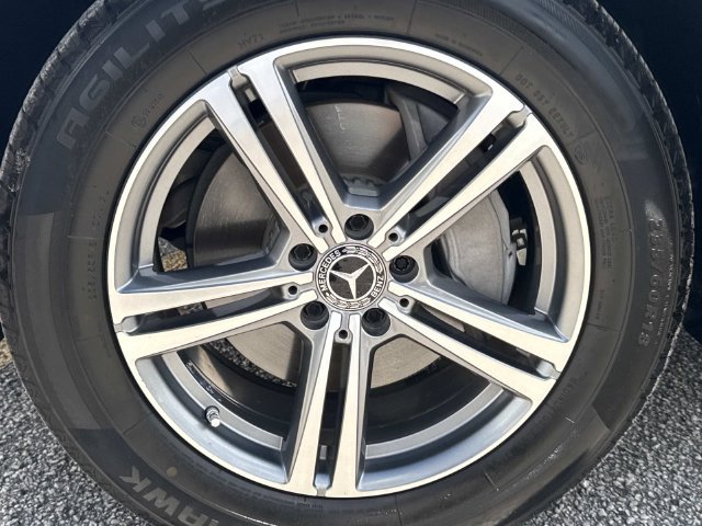 Used 2022 Mercedes-Benz GLC 300 image 10