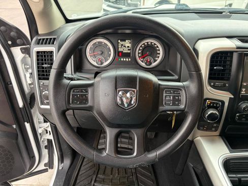 Used 2017 RAM 1500 Classic SLT AWD/4WD image 13