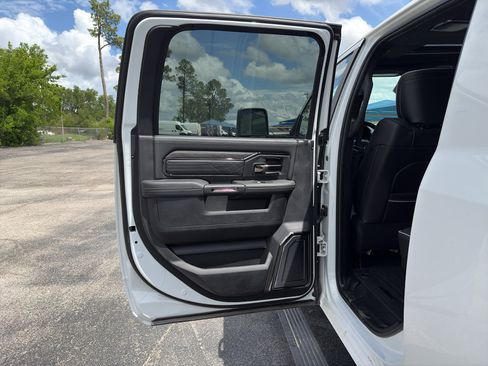 New 2026 RAM 2500 Limited AWD/4WD image 12