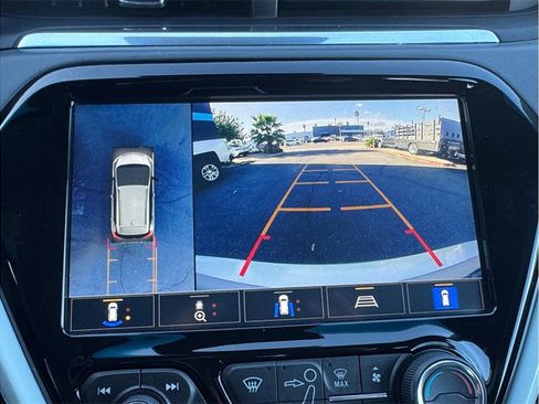 Used 2021 Chevrolet Bolt Premier w/ Infotainment Package image 16