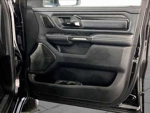 Used 2024 RAM 1500 Limited AWD/4WD image 21