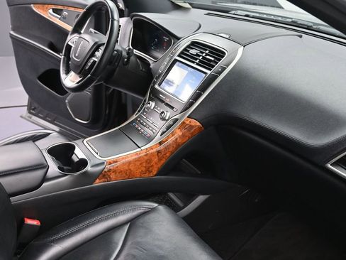 Used 2019 Lincoln Nautilus Reserve AWD/4WD image 10