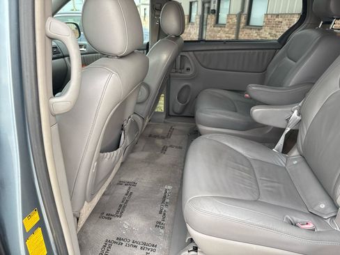 Used 2006 Toyota Sienna AWD image 38