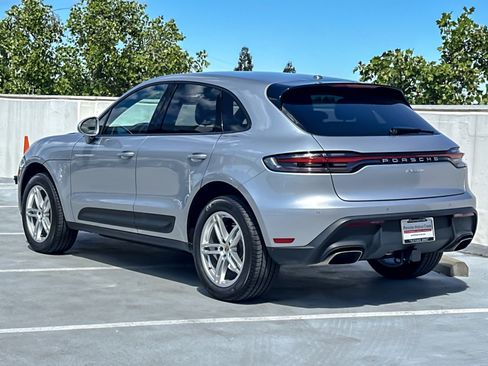 Used 2026 Porsche Macan image 3
