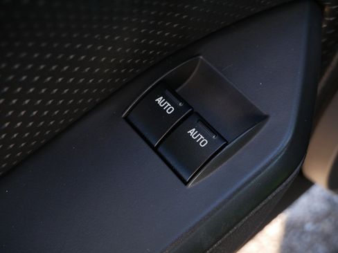 Used 2006 Ford Mustang GT image 19