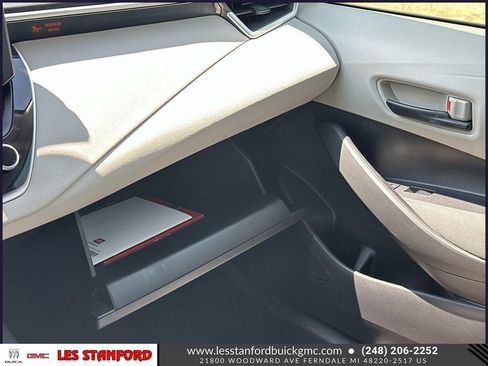 Used 2022 Toyota Corolla LE FWD image 31