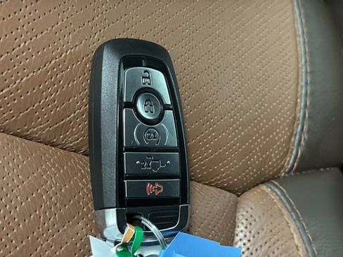 Used 2024 Ford F350 King Ranch AWD/4WD image 9