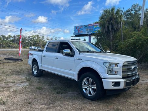 Used 2017 Ford F150 Platinum w/ Equipment Group 701A Luxury image 15