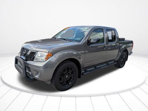 Used 2021 Nissan Frontier SV w/ Midnight Edition Floor Mats RWD image 8