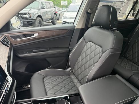 New 2026 Volkswagen Atlas SEL Premium R-Line AWD/4WD image 28