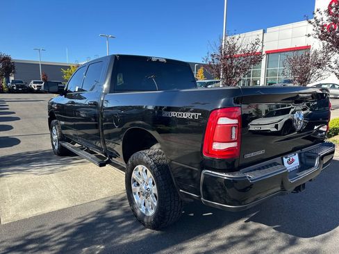 Used 2021 RAM 2500 Big Horn w/ Towing Technology Group AWD/4WD image 3