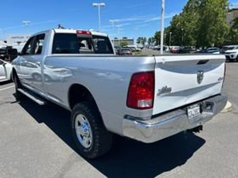 Used 2018 RAM 2500 SLT AWD/4WD image 7