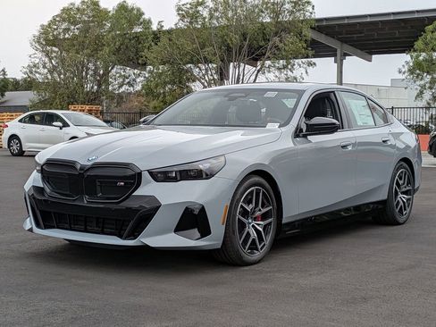 New 2025 BMW i5 M60 AWD/4WD image 2