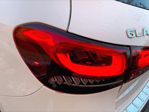 Used 2021 Mercedes-Benz GLA 250 4MATIC image 22