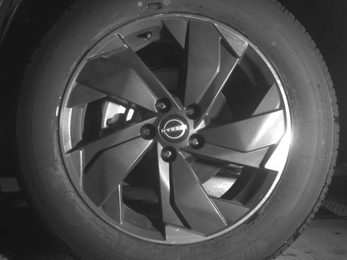 Used 2025 Nissan Rogue SV image 12