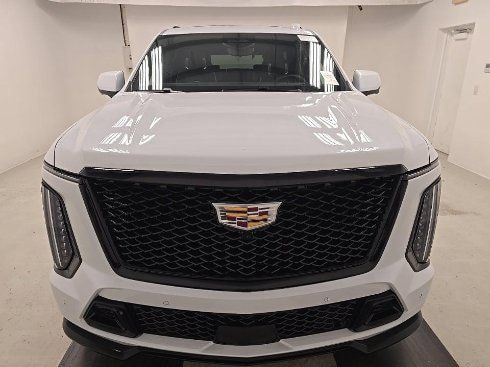 Used 2026 Cadillac Escalade V AWD/4WD image 2
