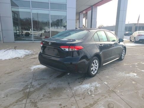 Used 2024 Toyota Corolla LE image 7