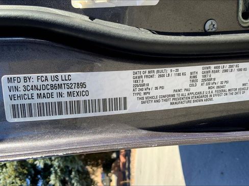 Used 2021 Jeep Compass Limited image 32