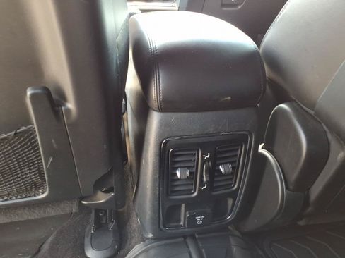 Used 2017 Jeep Grand Cherokee Altitude AWD/4WD image 25